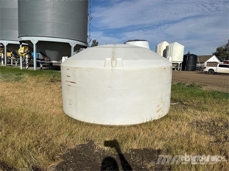 800 gal Poly Water Tank Polttoaine- ja lisäainesäiliöt