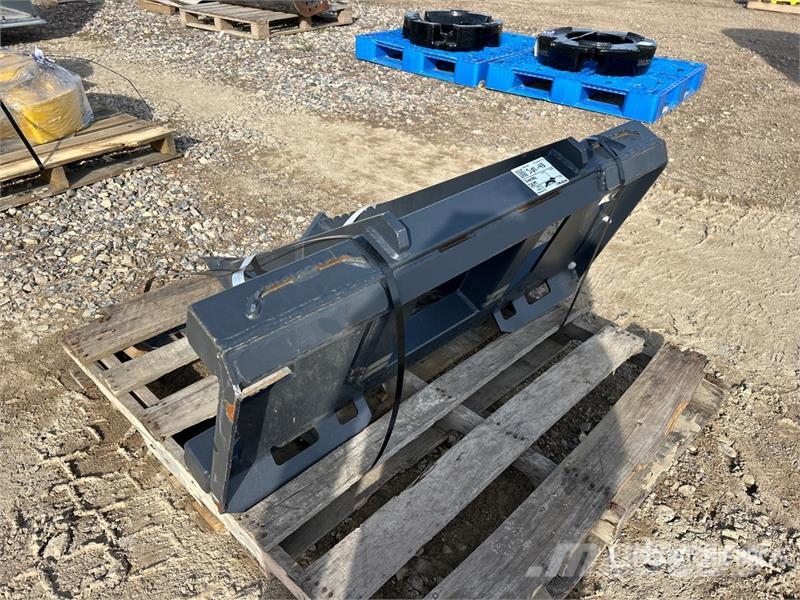  8207183 16 in Skid Steer Stump Bucket (Unused) 挖斗