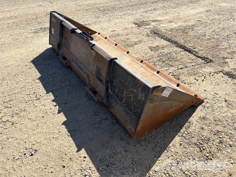 83 in Skid Steer Bucket Kanalak