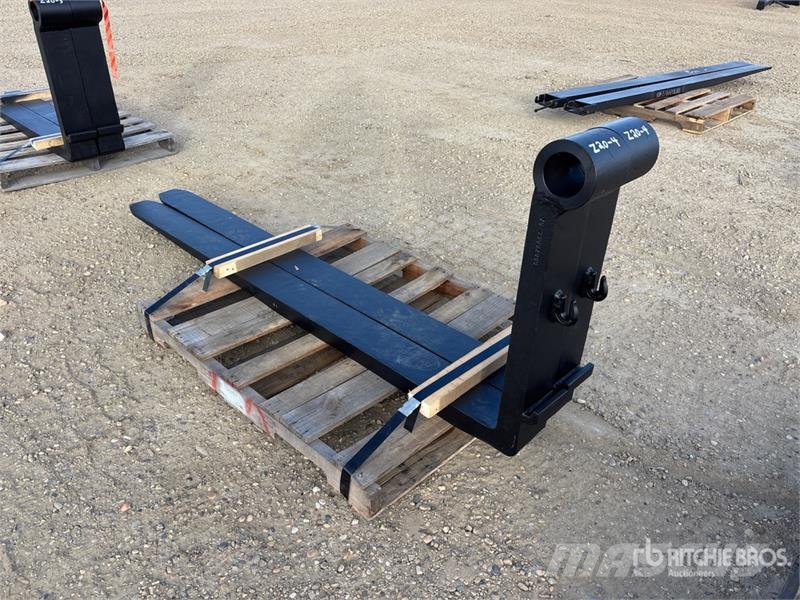  84 in x 2.5 in x 6 in Fork Tines (Unused) Drugi deli
