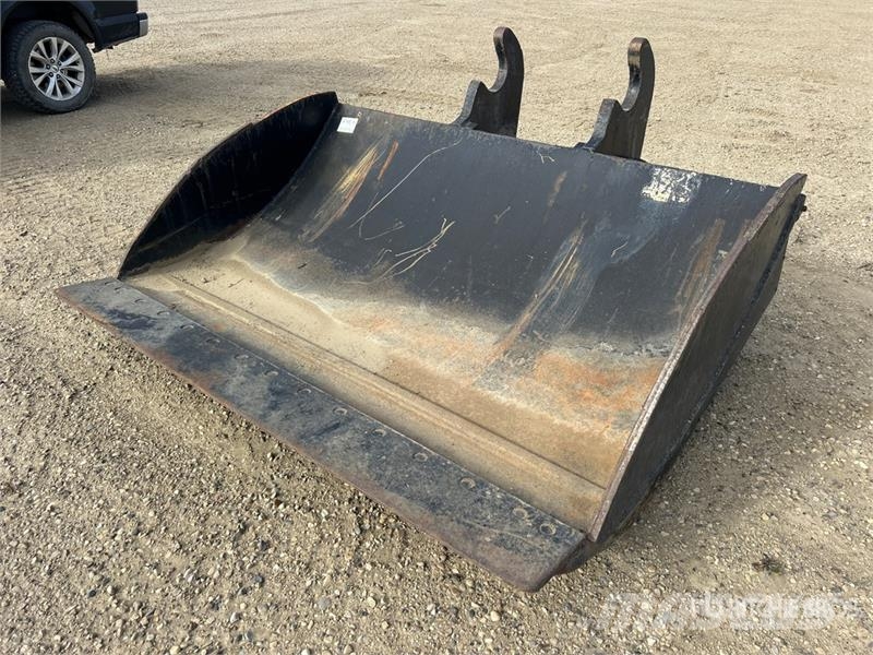  85 in Q/C Excavator Chuck Blade Lame
