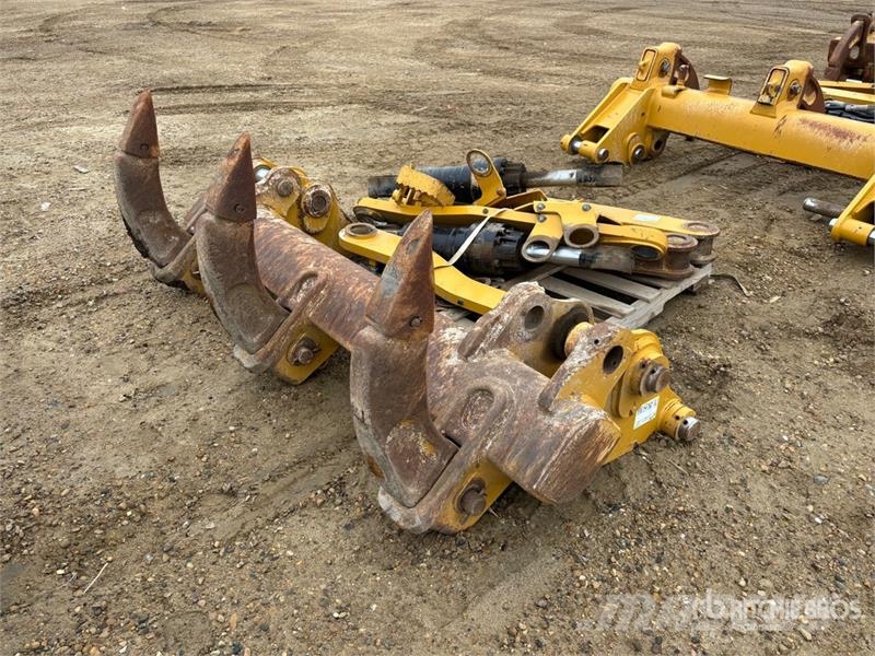  86 in Multi Shank Crawler Tractor Ripper مكونات أخرى
