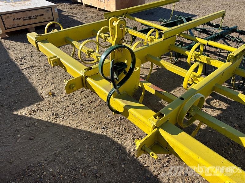 9 ft 4 in 3-Point Cultivator Kultivátorok