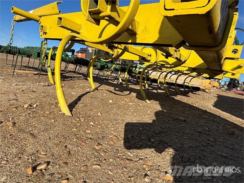 9 ft 4 in 3-Point Cultivator Kultivátorok