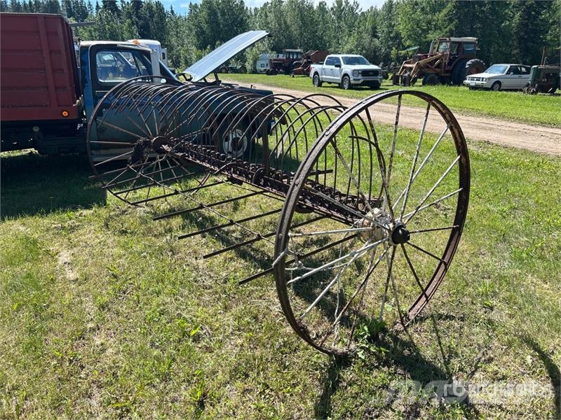 9 ft Antique Hay Rake Rakes and tedders