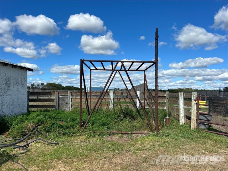 9 ft x ft Water Tank Steel Stand Drugi deli