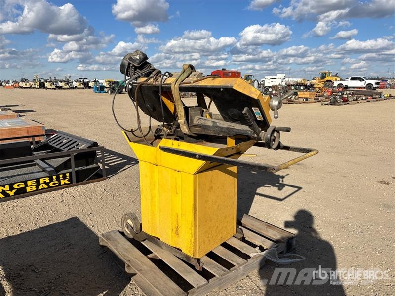  9 in Metal Cutting Band Saw Muu
