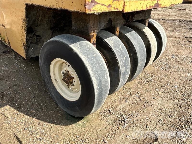 9 Wheel Pneumatic Roller Пневматичні катки