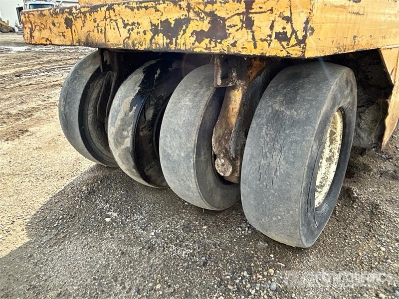 9 Wheel Pneumatic Roller Пневматичні катки