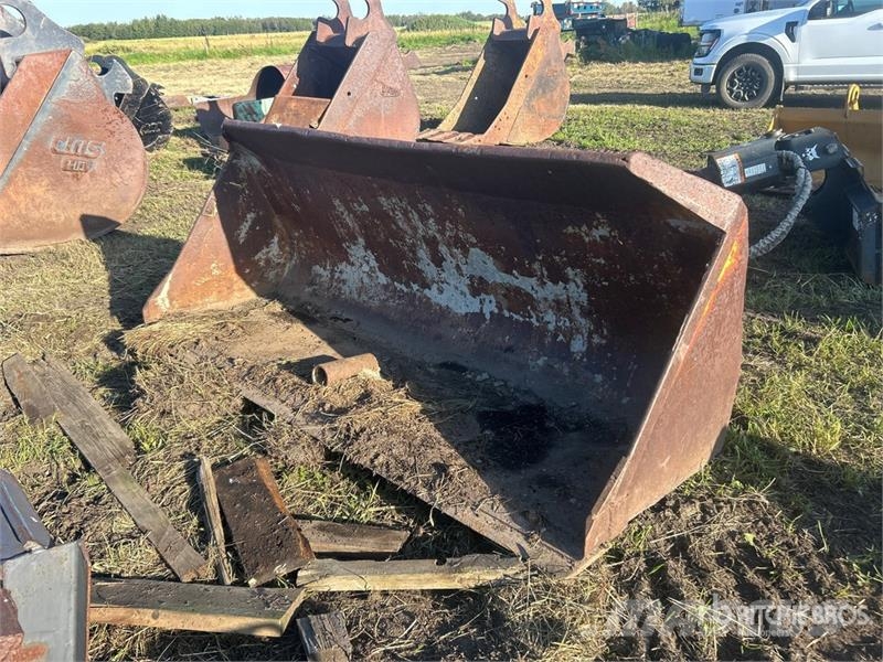 90 in General Purpose Wheel Loader Bucket Godet