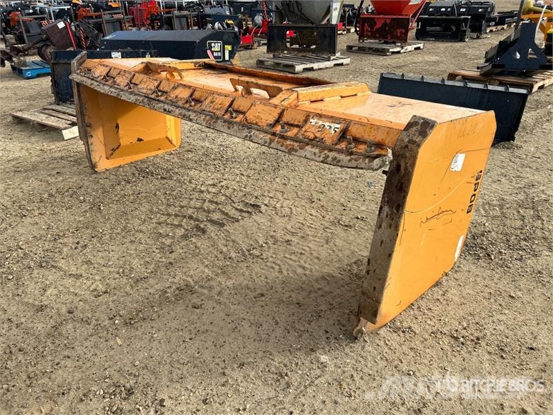 96 in Skid Steer Snow Pusher Snežne daske i plugovi