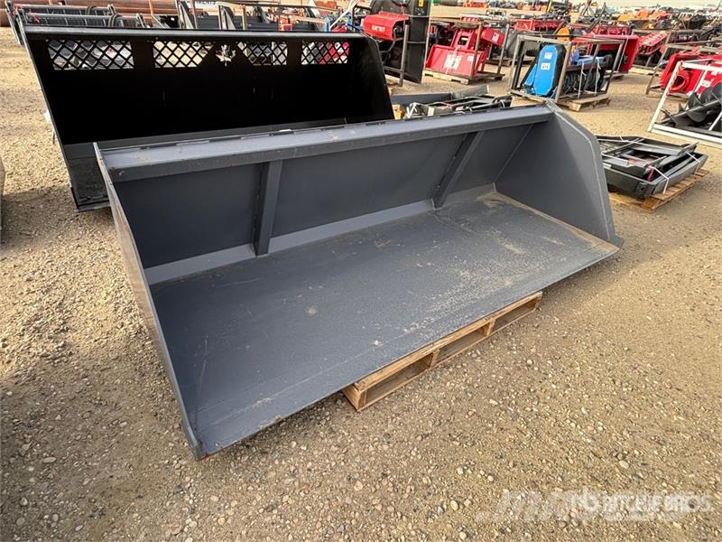  96 in Snow & Mulch Ag Tractor Bucket - Fits John D ملحقات أخرى للجرارات