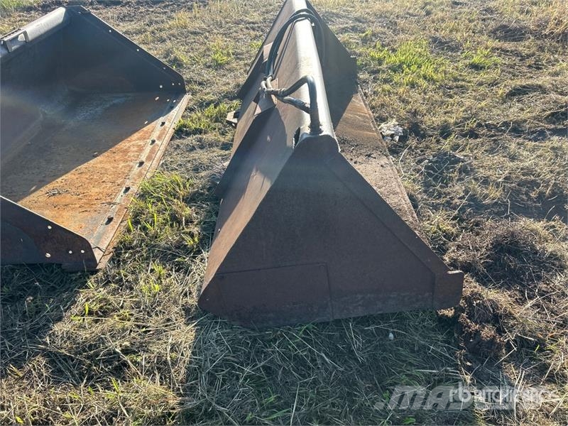 99 in Feeding Skid Steer Bucket Godet