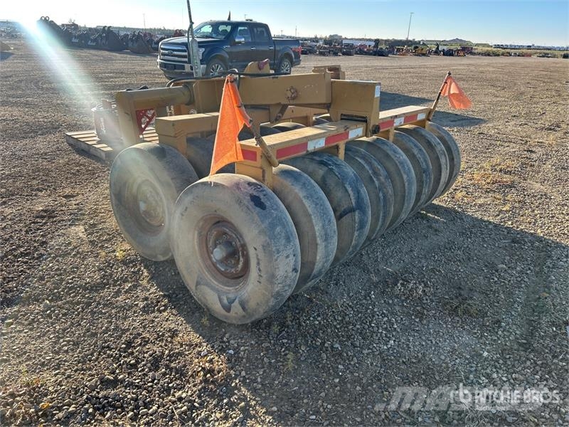  9ft Wide Pull Behind Roller Rouleaux vibrants tractés