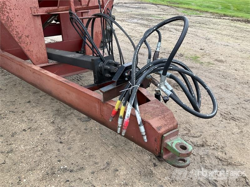 A&L F700 700 bu S/A Grain Cart Grain / Silage Trailers