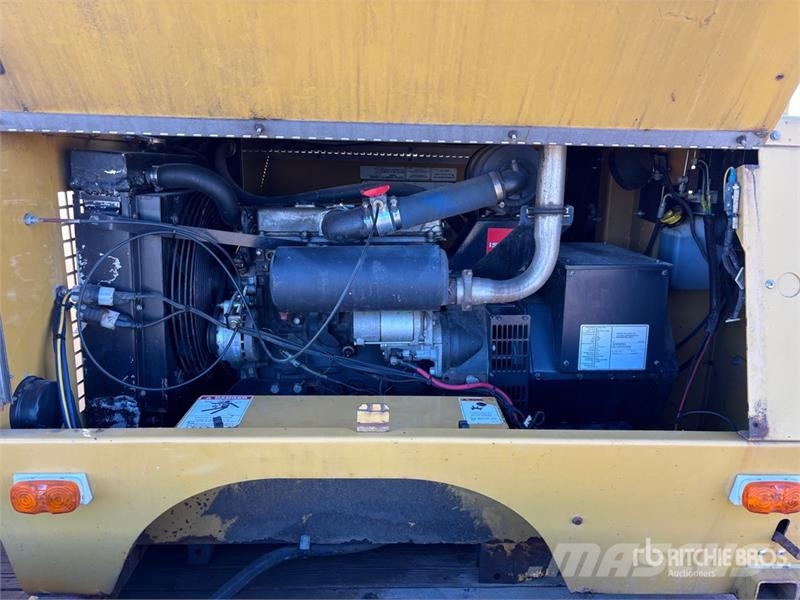 Abu 24 ft Tri/A Combo Tilt Deck Trailer Low loaders