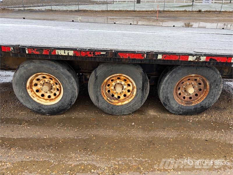 Abu 25 ft Tri/A Gooseneck Flatbed Trailer Planhengere