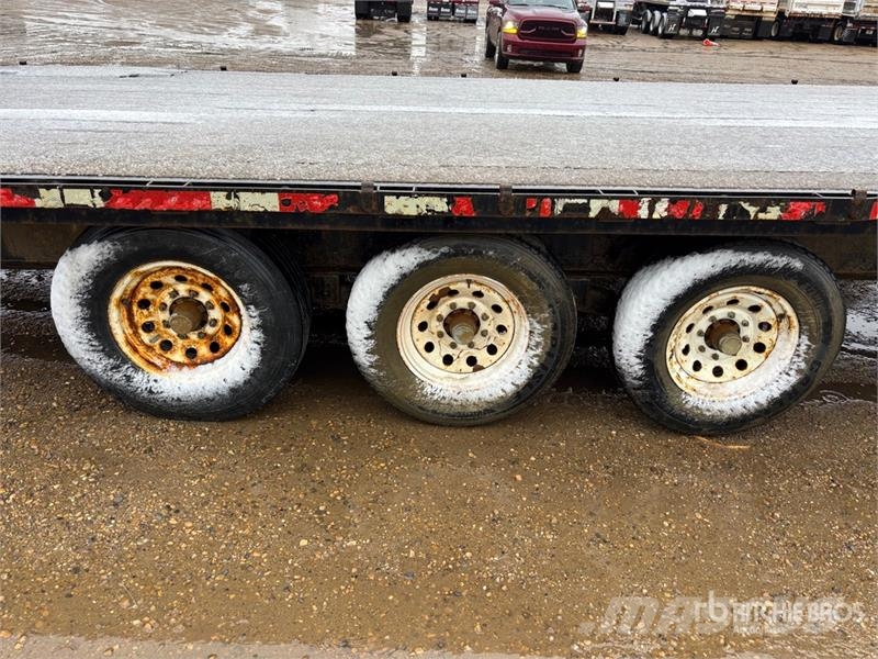 Abu 25 ft Tri/A Gooseneck Flatbed Trailer Planhengere