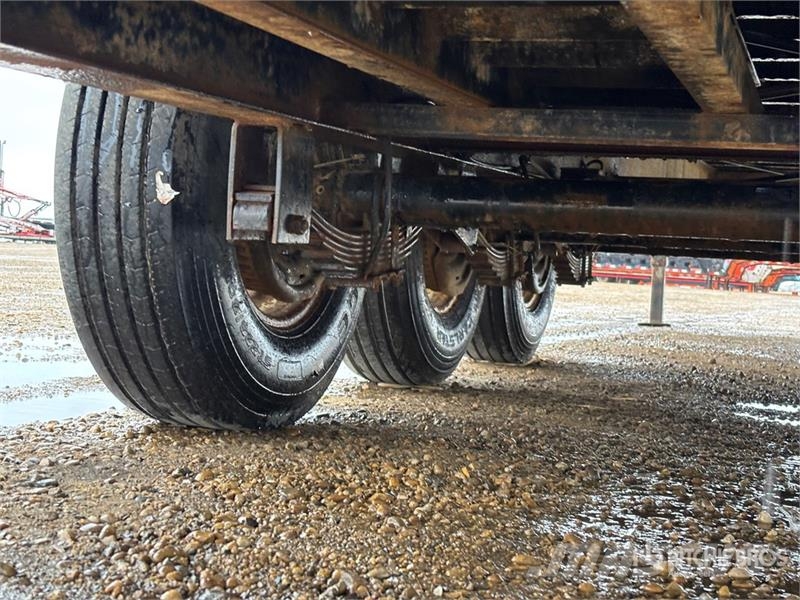 Abu 25 ft Tri/A Gooseneck Flatbed Trailer Planhengere