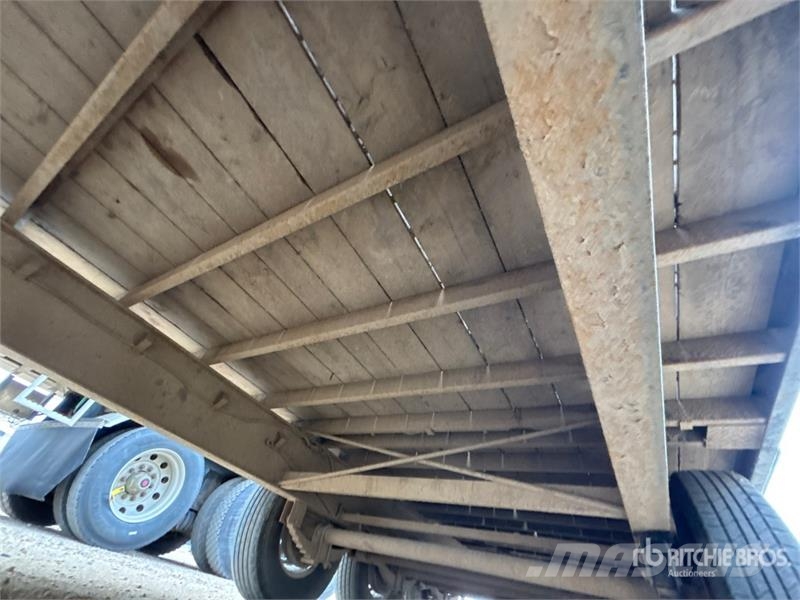 Abu E10236DG370 36 ft Tri/A Gooseneck Equipment Traile Rimorchio per il trasporto di veicoli