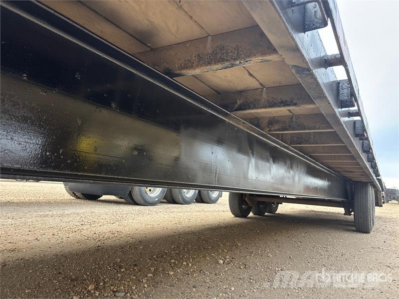 Abu E10236DG370 36 ft Tri/A Gooseneck Equipment Traile Rimorchio per il trasporto di veicoli