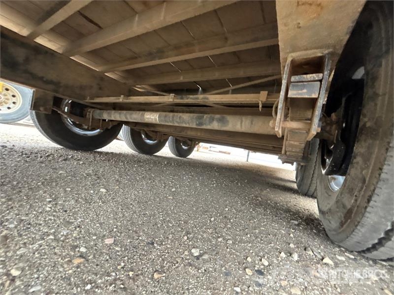 Abu E10236DG370 36 ft Tri/A Gooseneck Equipment Traile Rimorchio per il trasporto di veicoli