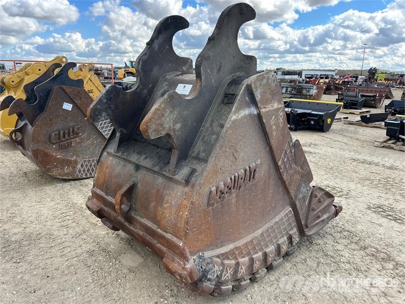 Accurate Fabricating 54 in Excavator Bucket دلاء