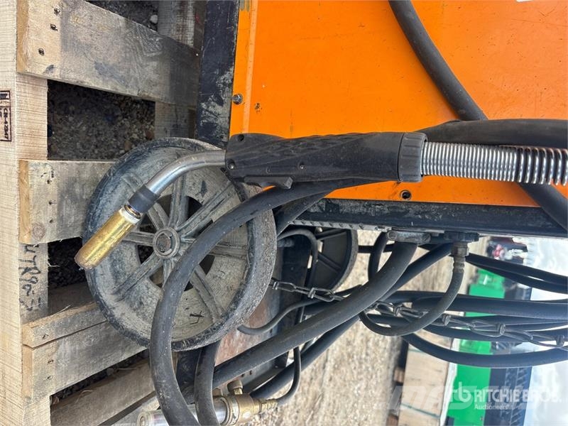  Acklands Limited AK-Matic 1250 200 A MIG Electric  Metināšanas iekārtas