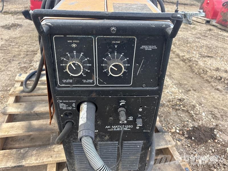  Acklands Limited AK-Matic 1250 200 A MIG Electric  Metināšanas iekārtas