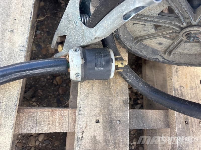  Acklands Limited AK-Matic 1250 200 A MIG Electric  Metināšanas iekārtas