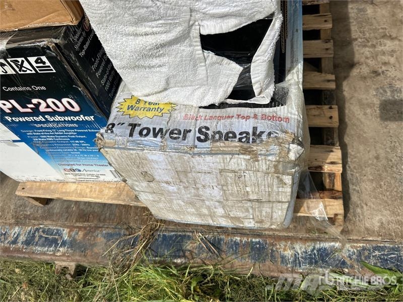 Acoustech PL-200 Subwoofer, PL-89 II Tower Speaker Other components