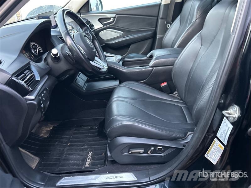 Acura RDX AWD SUV PKWs
