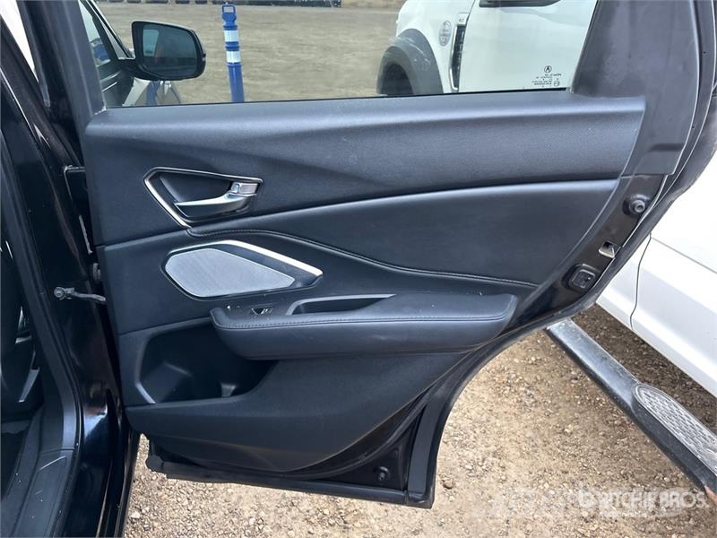 Acura RDX AWD SUV PKWs