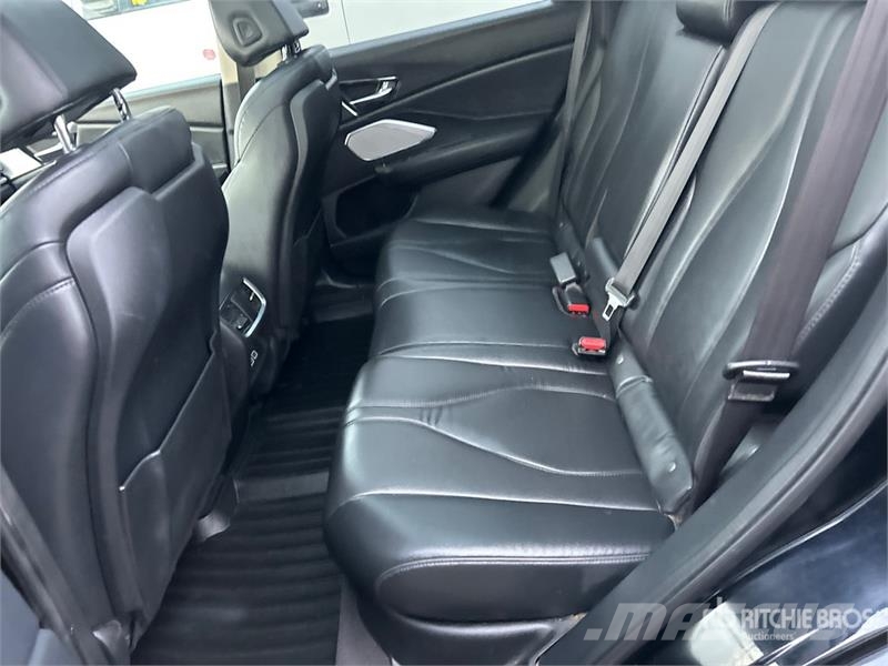 Acura RDX AWD SUV PKWs