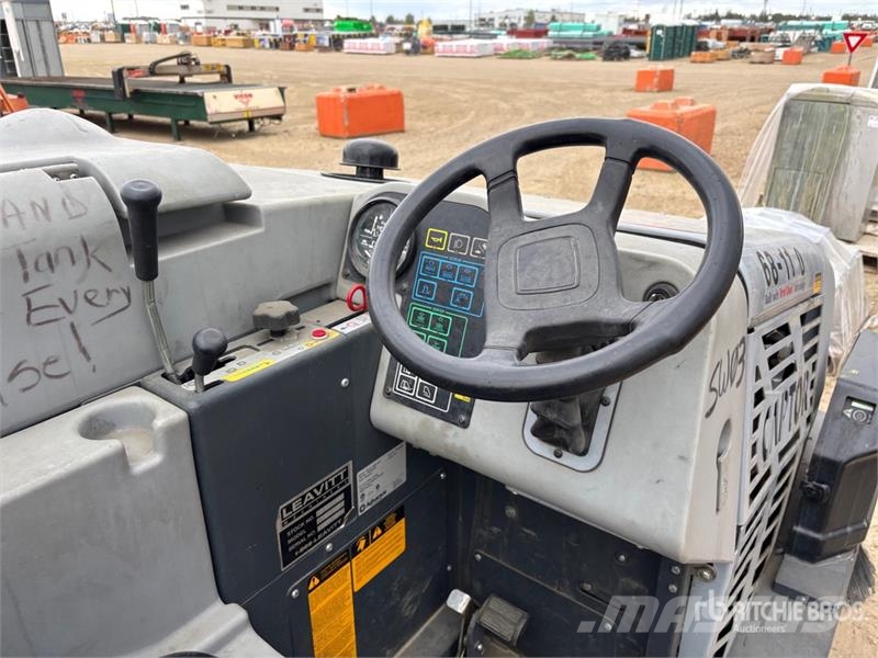 Advance Captor 4800 Ride-On Floor Sweeper Altri macchinari per raccolta