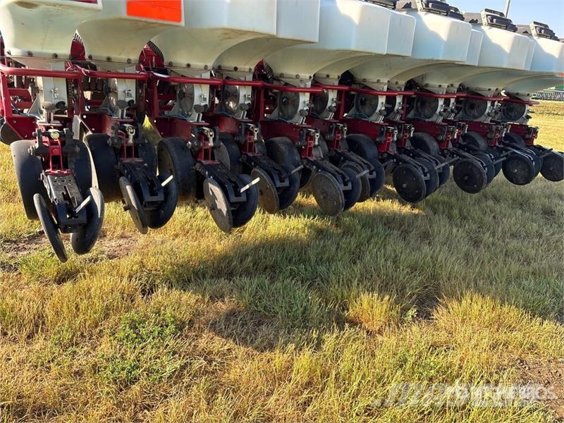 Agco 8500 31 Row No-Till Planter Plantadoras