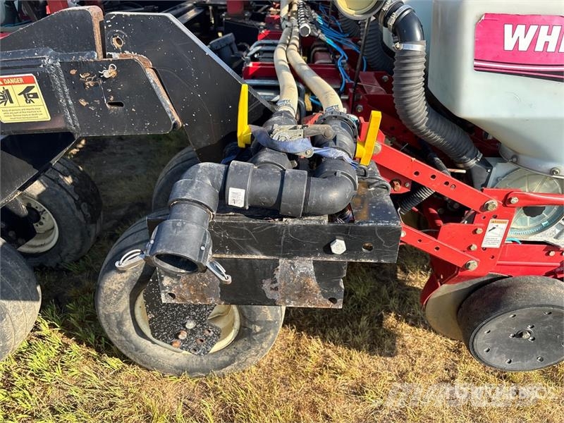 Agco 8500 31 Row No-Till Planter Plantadoras