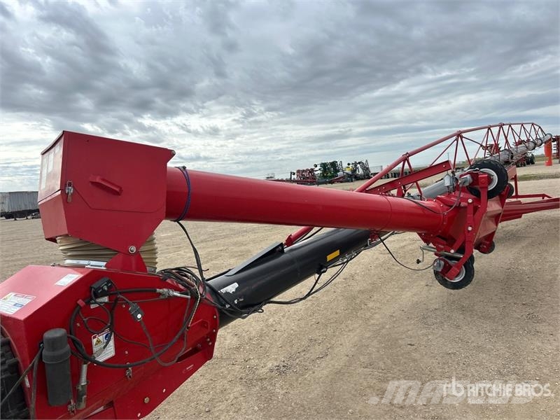 AGI 1394 13 in x 94 ft Swing Grain Auger (Inoperable) Attrezzature di trasporto