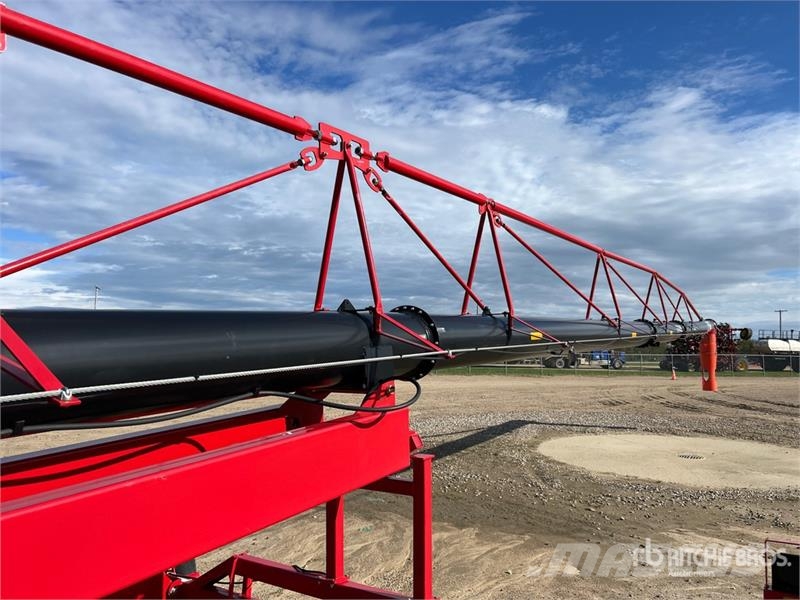 AGI 1394 13 in x 94 ft Swing Grain Auger معدات نقل