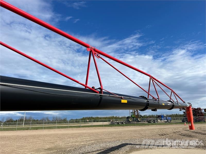 AGI 1394 13 in x 94 ft Swing Grain Auger معدات نقل