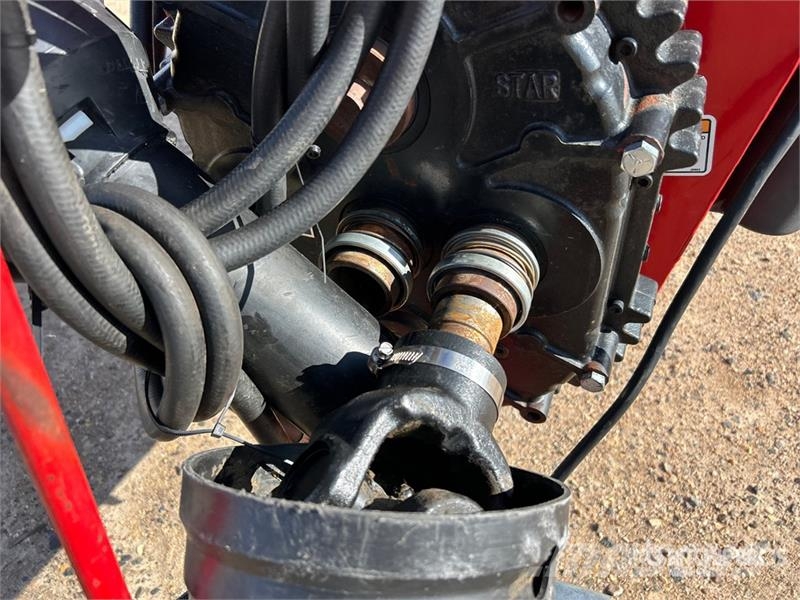 AGI 1394 13 in x 94 ft Swing Grain Auger معدات نقل