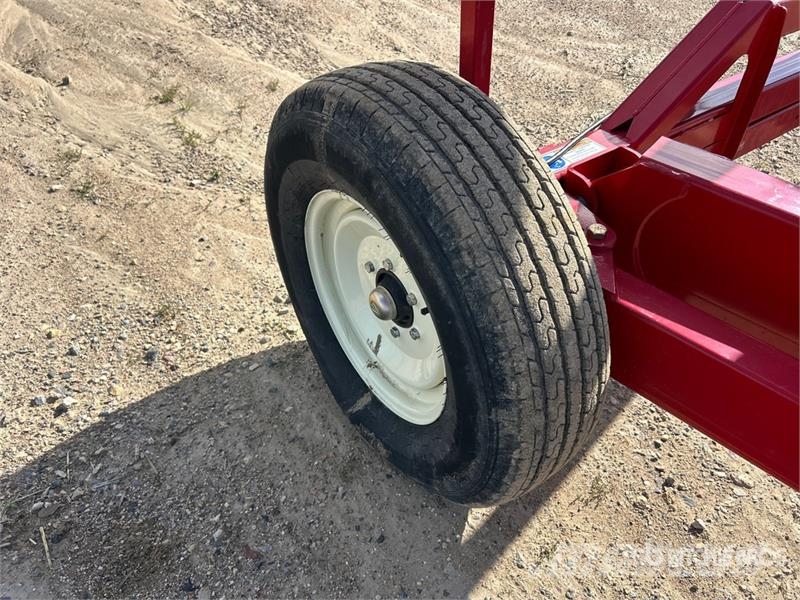 AGI 1394 13 in x 94 ft Swing Grain Auger معدات نقل