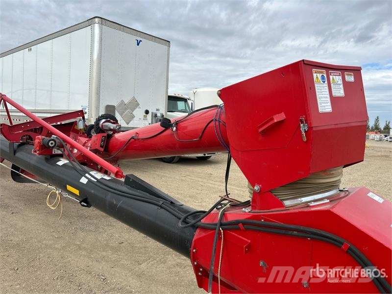 AGI 1394 13 in x 94 ft Swing Grain Auger (Inoperable) Attrezzature di trasporto