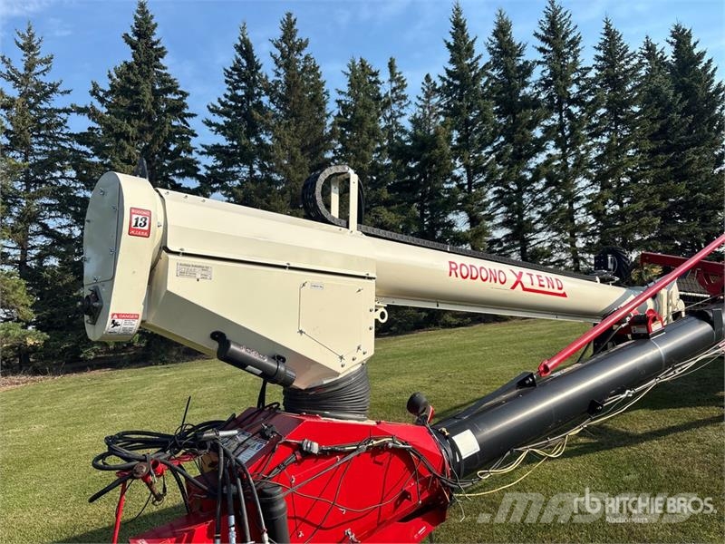 AGI X13-84 13 in x 84 ft Telescopic Swing Grain Auger 운반 장비