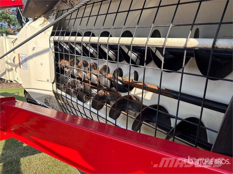AGI X13-84 13 in x 84 ft Telescopic Swing Grain Auger 운반 장비
