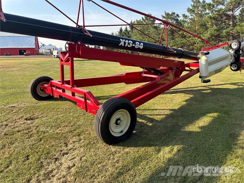 AGI X13-84 13 in x 84 ft Telescopic Swing Grain Auger 운반 장비
