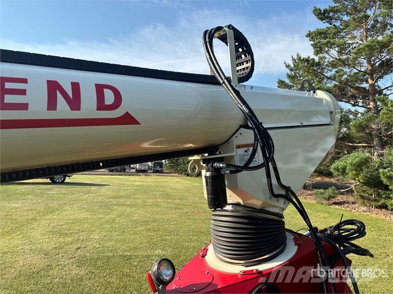 AGI X13-84 13 in x 84 ft Telescopic Swing Grain Auger 운반 장비