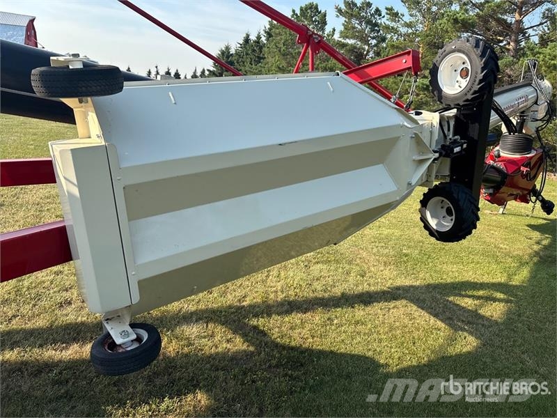AGI X13-84 13 in x 84 ft Telescopic Swing Grain Auger 운반 장비