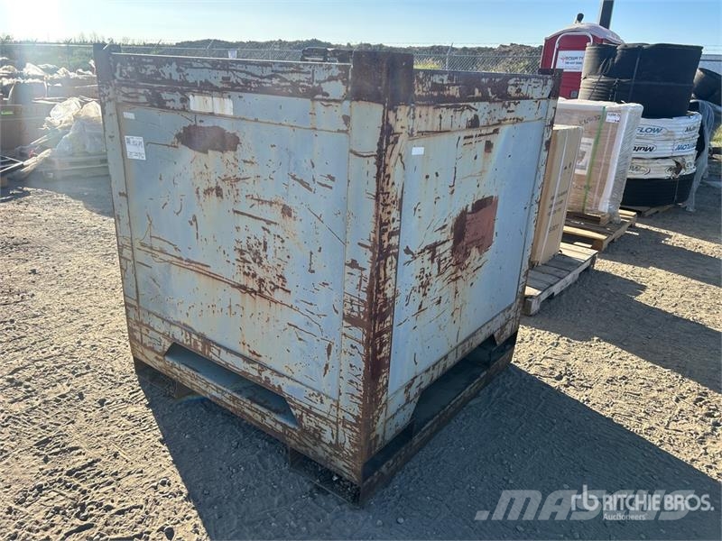 AGM Steel Industries 1200 L Skid Mounted Steel Tank صهاريج الوقود والصهاريج الإضافية