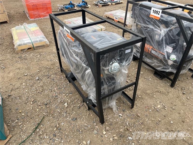 AGT AC 40 gal Air Compressor (Unused) 콤푸레샤